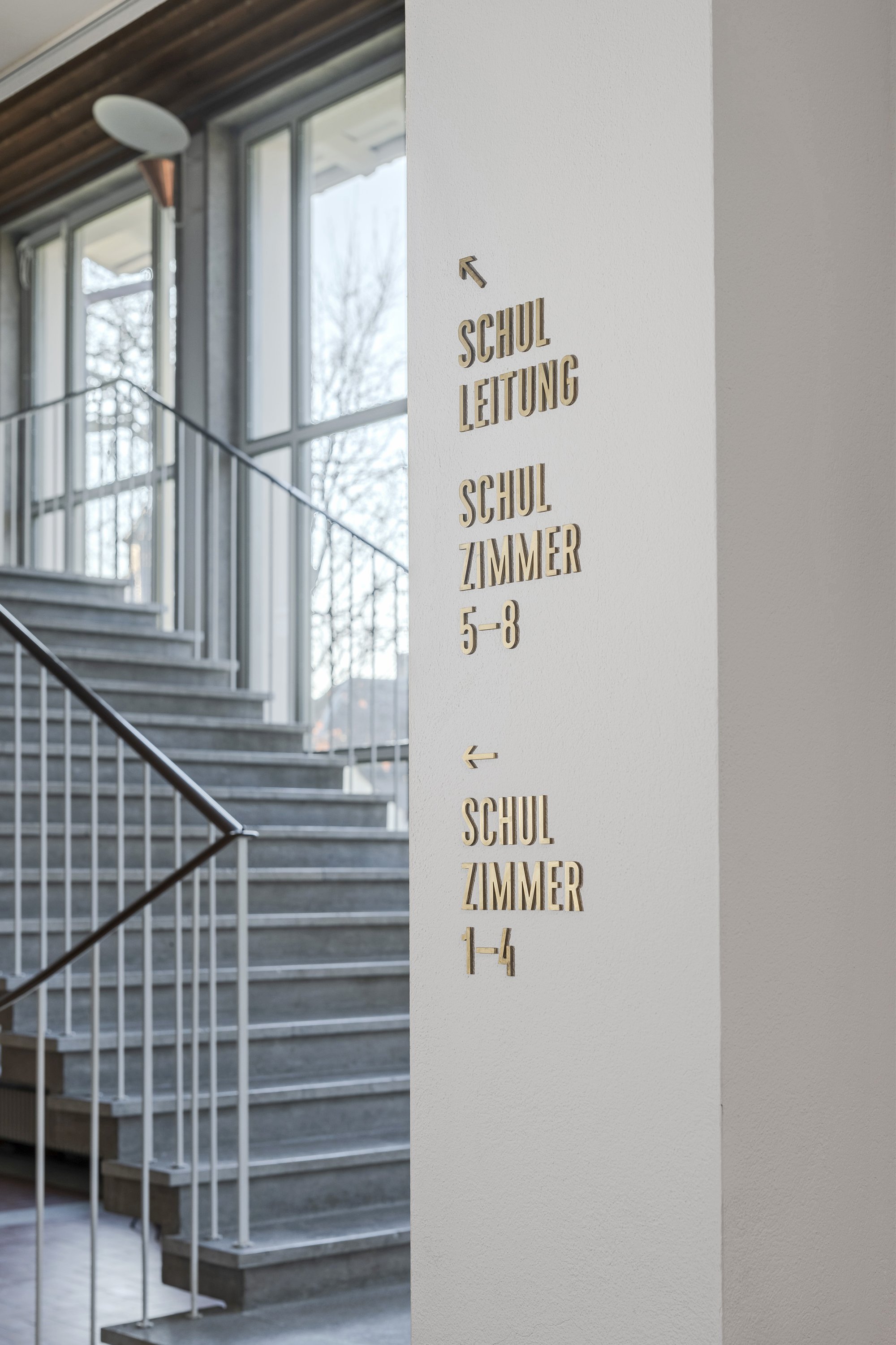 kong signaletik wayfinding schule vorstadt, solothurn 2024